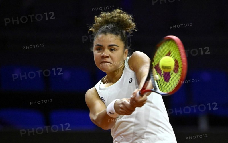 Jasmine Paolini (ITA) Action, Tennis, Porsche Cup 2024, Porsche Arena, Stuttgart, Baden-Württemberg, Germany