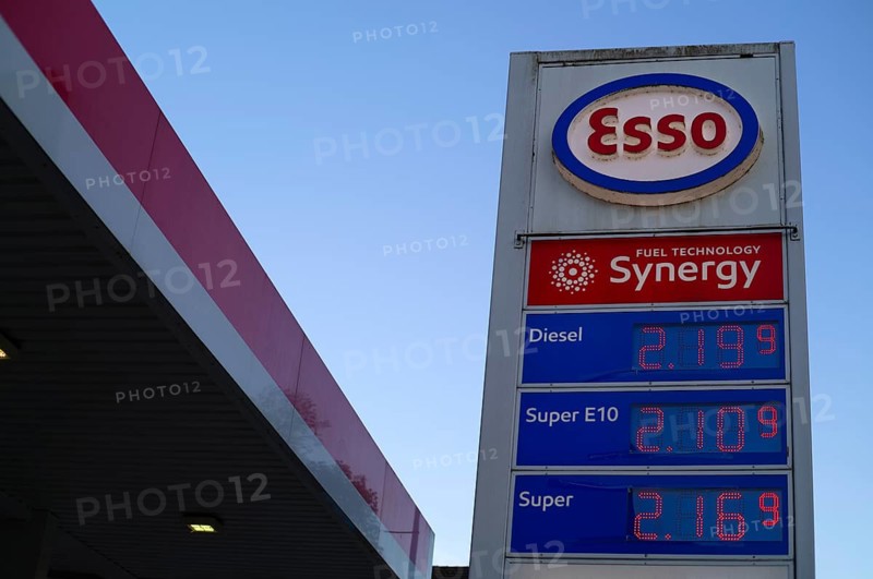 ESSO gas station, logo, display fuel price, gasoline price, diesel price, Blaubeuren, Swabische Alb, Baden-Württemberg, Germany