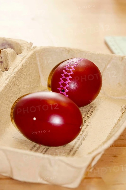 Easter, Easter, Easter eggs, blown-out colored eggs, Sorb tradition, bossing technology, handicrafts, Saxony, Germany