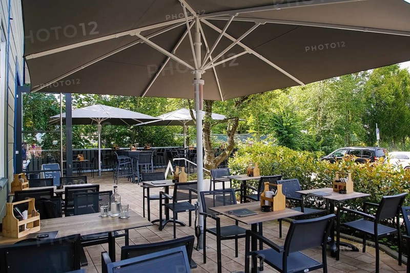Rübli Restaurant, Restaurant, Bar, Dining restaurant, Swabian cuisine, Food and drink, Garden furniture, Sunshades, Terrace, Beer garden, Freiberg am Neckar, Baden-Württemberg, Germany