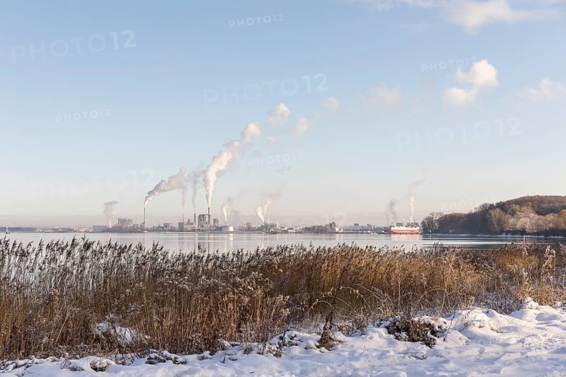 View from Hoben over the Bay of Wismar to the shipyard, Hanseatic city of Wismar, Mecklenburg-Western Pomerania, Germany