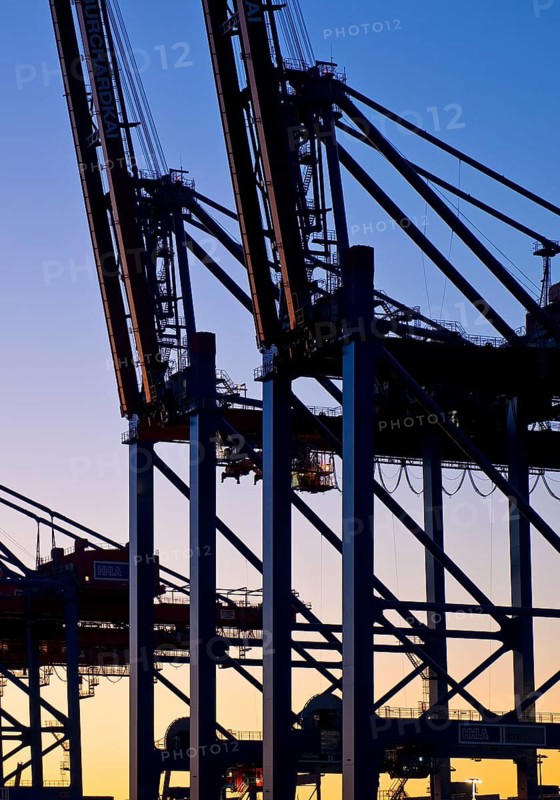 Container Terminal Burchardkai, abbreviated CTB, HHLA's largest terminal in the Port of Hamburg in the evening, Hamburg, Germany