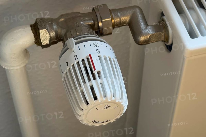 Heating thermostat is at level 2, heating thermostat setting, Germany