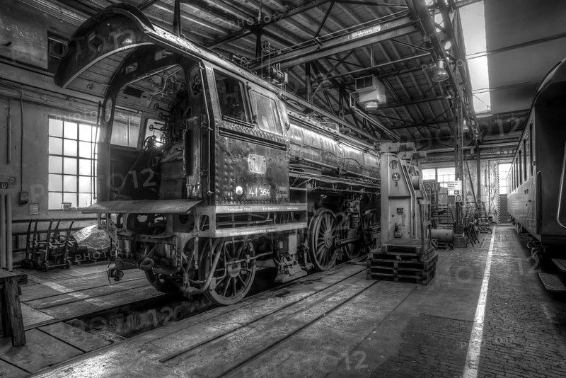 Repair of a freight locomotive, 41 364, built 1937-1941, Deutsche Reichsbahn-Gesellschaft, Bahnpark, Eisenbahnmuseum, Augsburg, Swabia, Bavaria, Germany