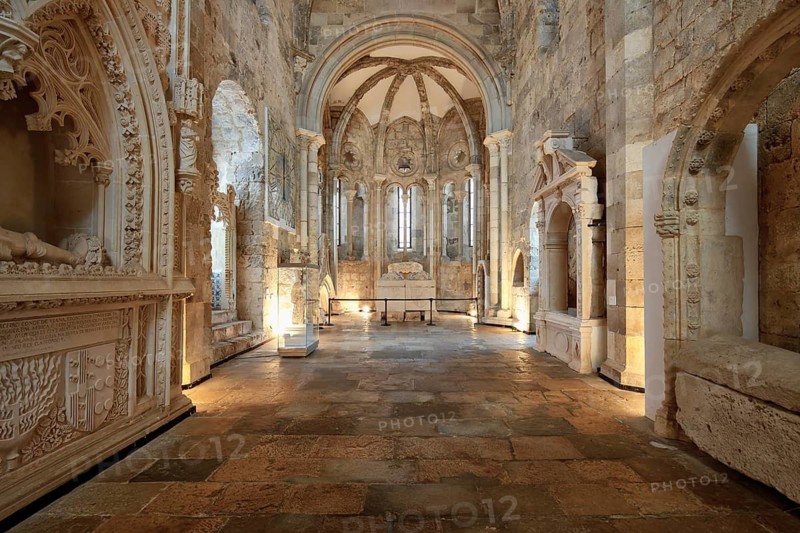 Sao Joao de Alporao Church, Central Nave, Santarem, Ribatejo, Portugal