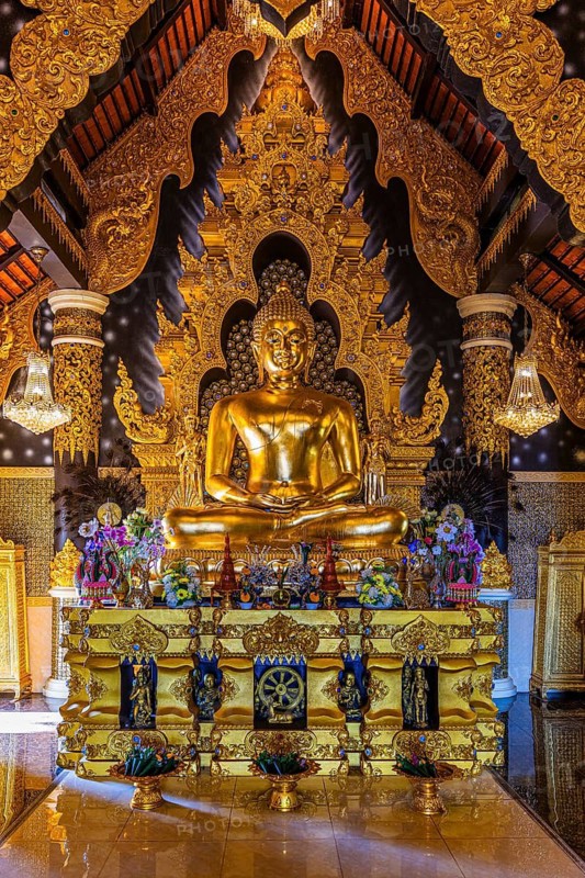 Public gilded prayer hall, viharn, Buddhist temple complex Wat Phra That Don Phra Chan, near Lampang, Lampang province, Thailand