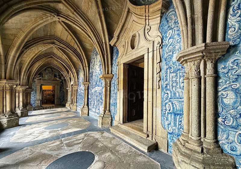 The Gothic cloister of Porto Cathedral was decorated with blue and white azulejos tiles, Sé do Porto, Portugal