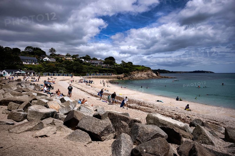 People, tourists, sunbathing at Swanpool Beach, beach, sandy beach, Falmouth, Falmouth Bay, Cornwall, England, Great Britain, Great Britain