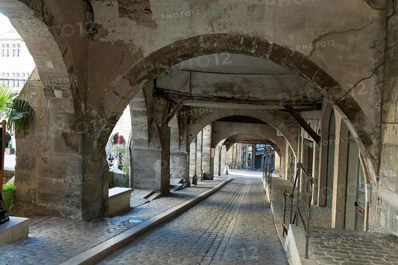 Villefranche de Rouergue. City of Art and History. The arcades of the bastide. Aveyron. Occitanie. France