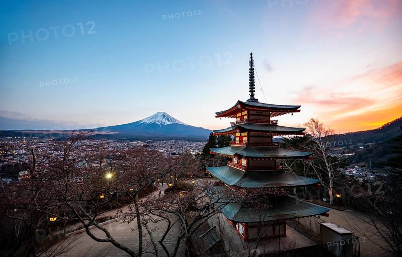 Five-story pagoda of a Shinto Shrine, Chureito Pagoda, with views of Fujiyoshida City and Mount Fuji volcano at sunset, Arakura Fuji Sengen Shrine, Arakurayama Sengen Park, Yamanashi Prefecture, Japan