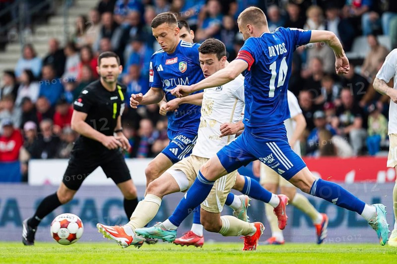 LEGNICA, POLAND - MAY 17, 2026: Football match polish Betclic 1. first league between Miedz Legnica - Ruch Chorzow. In action Marko Kolar (M) Kamil Drygas (R)