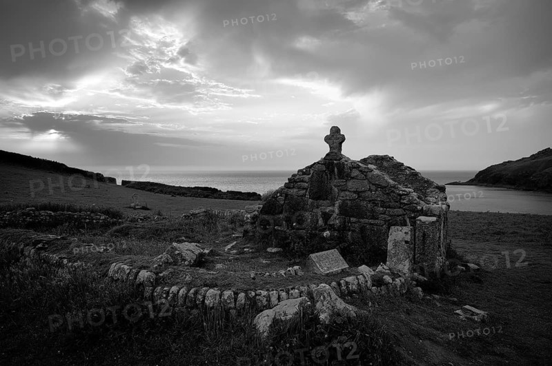 Ruins of the former church of St Helen's Oratory, Cape Cape Cornwall, black and white, St Just in Penwith, Cornwall, England, Great Britain, Great Britain