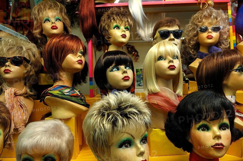 Window mannequins of a wig studio in the main train station, Nuremberg, Middle Franconia, Bavaria, Germany