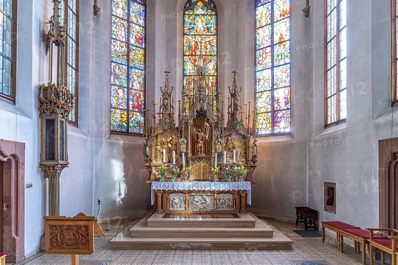 Altar of the Catholic Church of St. Martin in Sankt Martin Südliche Weinstraße, Rhineland-Palatinate, Germany