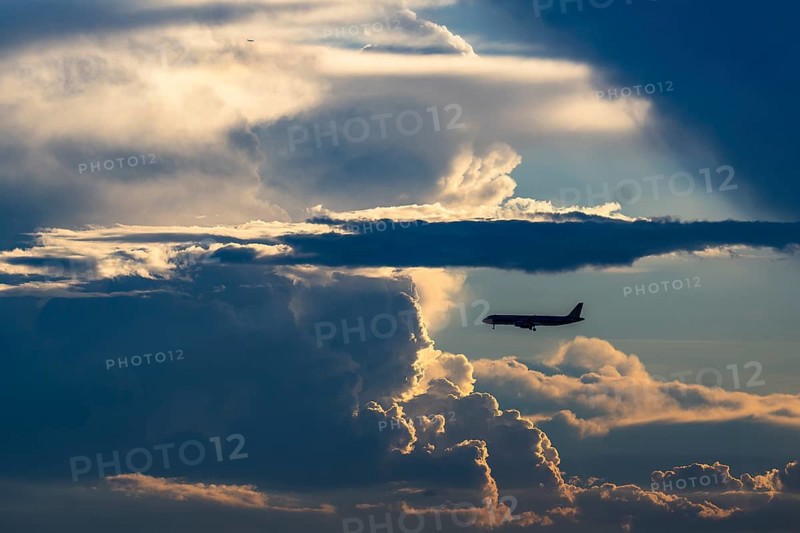 Storm clouds aircraft Vietnam Airlines Airbus A321, Bangkok, Thailand