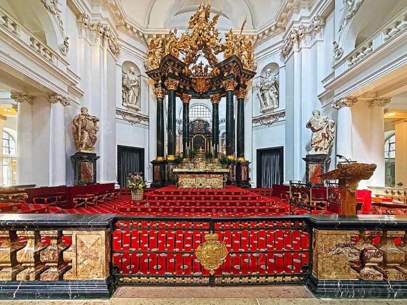 St. Salvator Cathedral in Fulda, officially High Cathedral of Fulda or Fulda Cathedral, interior view, high altar, Baroque quarter, Fulda, East Hesse, Hesse, Germany