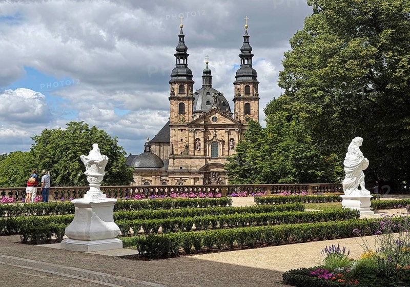 Fulda Cathedral seen from the Upper Palace Garden with Kaisersaal Terrace, City Palace, Baroque Quarter, Old Town, Fulda, East Hesse, Germany