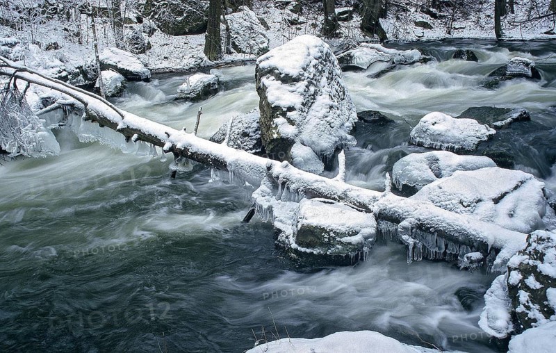 Germany, Pöhl, Saxony, Triebtal, stream, ice, flowing water, ice, landscape, snow, winter