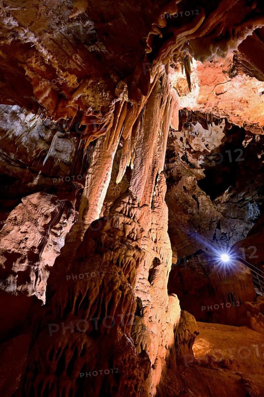 Grotte de la Madeleine, with typical stalactite formations of stalagmites and stalactites, UNESCO World Heritage Site, Saint-Remèze, Ardèche Gorge, Gorges de l'Ardèche, Vallon-Pont-d'Arc, Rhône-Alpes, France