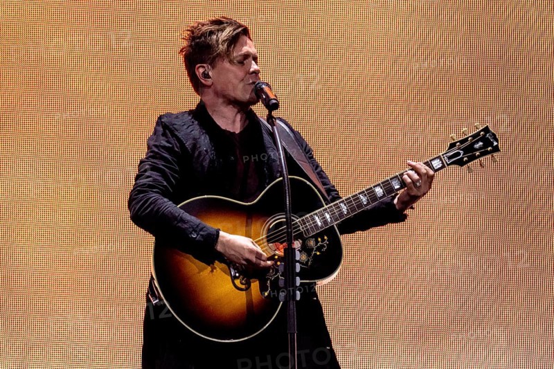 Michael Patrick Kelly live on Traces Tour at the Hannover ZAG Arena on 22.04.2026