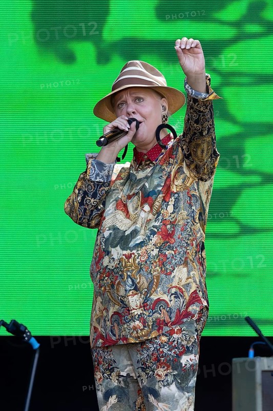 Cindy Wilson, THE B-52s (formerly: The B-52's), rock band, USA, live on 24 June 2026, Citadel Music Festival, open-air, EXCLUSIVE GERMANY SHOW 2026, Citadel, Spandau, Berlin, Germany < english> THE B-52's, rock band, USA, live on 24 June 2026, Citadel Music Festival, open-air, EXCLUSIVE GERMANY SHOW 2026, Citadel, Spandau, Berlin, Germany