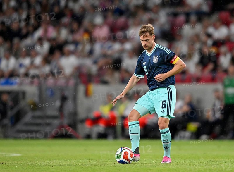 Joshua Kimmich GER (06) Action on the ball International football match, Germany, MEWA Arena Mainz, Rhineland-Palatinate, Germany