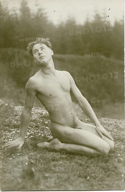 Life reform, naturism, nudism, naturism, desire for nature, naked man posing in a natural environment with artistic expression, twenties, Max Lorenz-Nielsen, around 1926