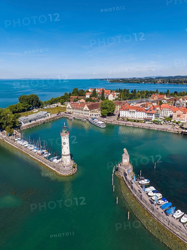 Aerial view of Lindau island in Lake Constance with the lighthouse and the Bavarian lions at the harbor entrance, Swabia, Bavaria, Germany