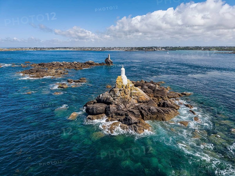 Aerial view of an upstream rock formation with fairway beacons on the Breton coast, Trémazan, Landunvez, Finistère, Brittany, France