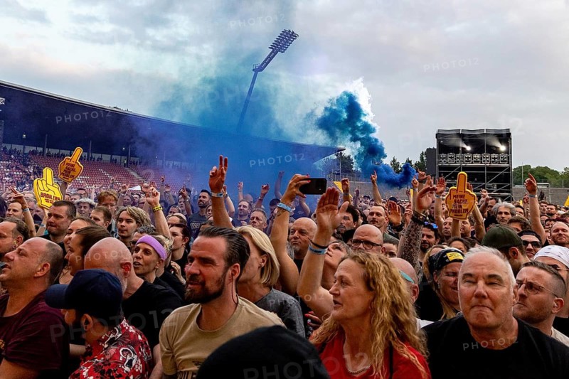 Fans set off pyrotechnics at the BROILERS concert at the 2026 Open Airs at Auestadion Kassel on 18.07.2026