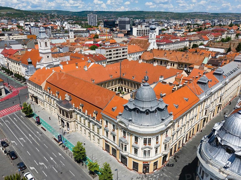 View of a city with red roofs and historic buildings in sunny surroundings, aerial view, Bánffy Palace, Union Square Art Museum, Cluj-Napoca, Cluj, Transylvania, Transylvania, Transylvania region, Romania
