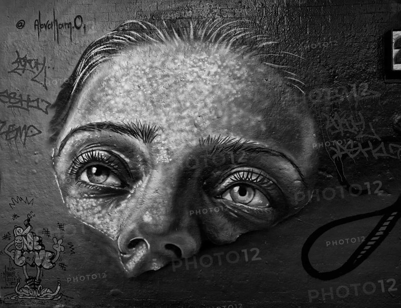 Portrait of a woman, legal, temporary graffiti in the graffiti tunnel, Leake Street Arches, black and white, London, England, Great Britain, Great Britain