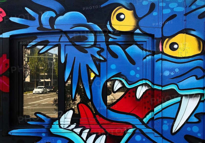 Streetart an der Studentenkneipe Gegenüber, Bielefeld, Ostwestfalen-Lippe, North Rhine-Westphalia, Germany
