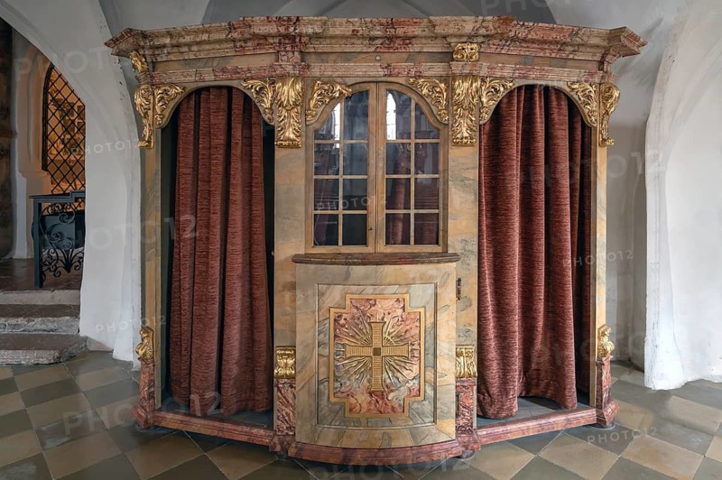 Baroque confessional in the parish church of the Most Holy Trinity, Kösslarn, Marktplatz 35, Lower Bavaria, Germany