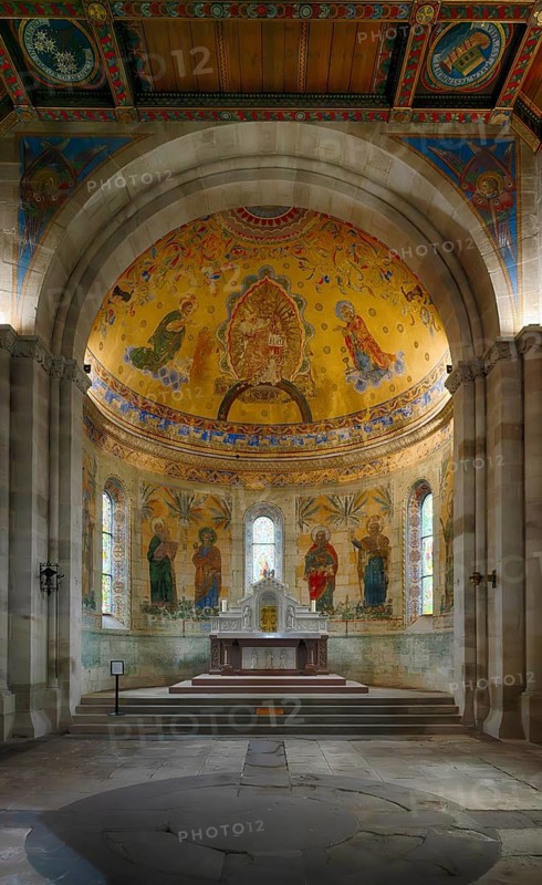 Interior view of choir room, altar, St. John's Church, also St. John's Church, Schwäbisch Gmünd, Baden-Württemberg, Germany