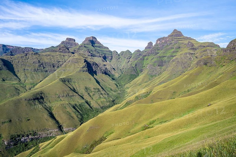 Mountain landscape of the Cathedral Range, view of Cathedral Peak or Cathedral Piek or Mponjwana, Drakensberg Mountains, KwaZulu-Natal, South Africa