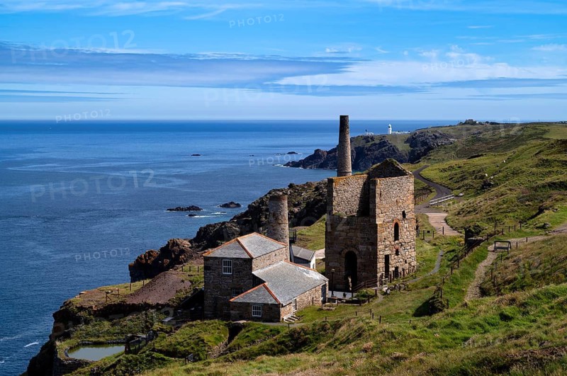 Steam boiler house, winch building, pump building, cooling pond, ruin, Levant mine, tin mine, mining, behind Pendeen Lighthouse, Pendeen, Trewellard near St Just in Penwith, coast, cliffs, Cornwall, England, Great Britain, Great Britain