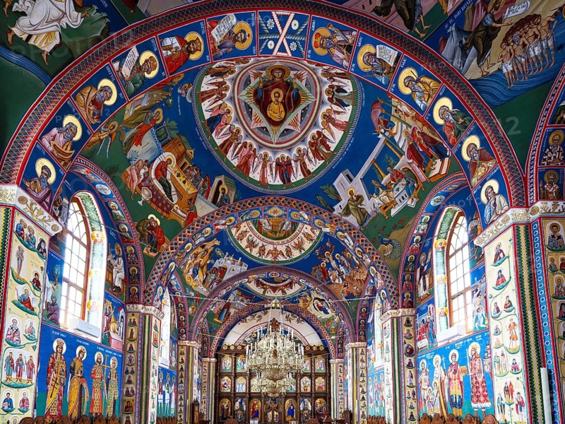 Colourful paintings in Biserica Na?terea Maicii Domnului church, Sapân?a, Maramure?, Romania