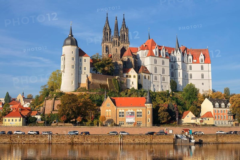 Elbe and Burgberg with Episcopal Castle, Albrechtsburg and St. Johannis and St. Donatus Cathedral, Meissen, Saxony, Germany