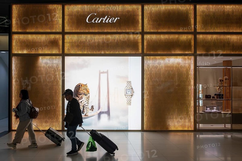 Shop Cartier watches, Bangkok, Thailand