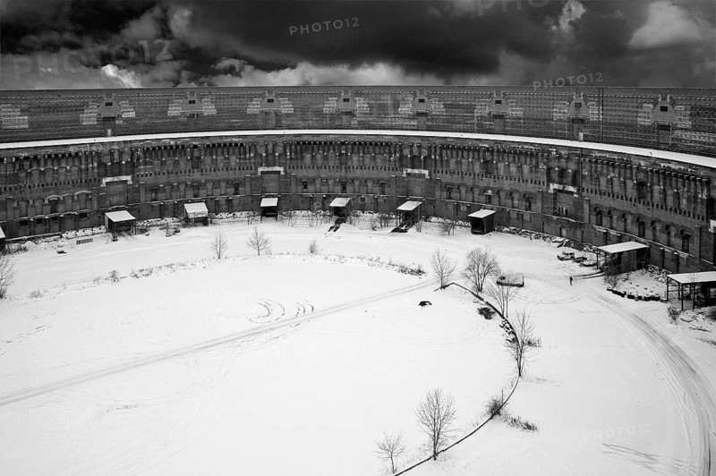 Courtyard of the unfinished NS Congress Hall, 1943, in winter, detailed view, Reichsparteitagsgelände Documentation Center, black and white, Bayernstraße 110, Nuremberg, Middle Franconia, Bavaria, Germany