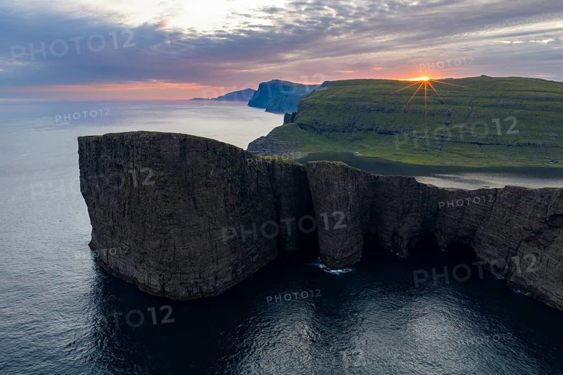Trælanípa Cliffs, Sørvágsvatn, Vágar Island, Faroe Islands, Denmark
