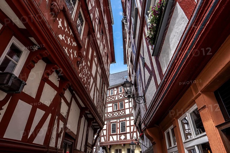 The wine town of Bernkastel-Kues on the Middle Moselle, alleys on the medieval market square with gabled half-timbered houses, historic, Germany