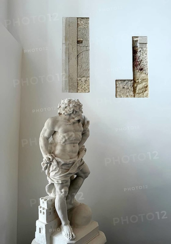 Exposed areas in wall plaster with historic masonry structures and plaster structures, Stadtschloss, Fulda, Hesse, Germany