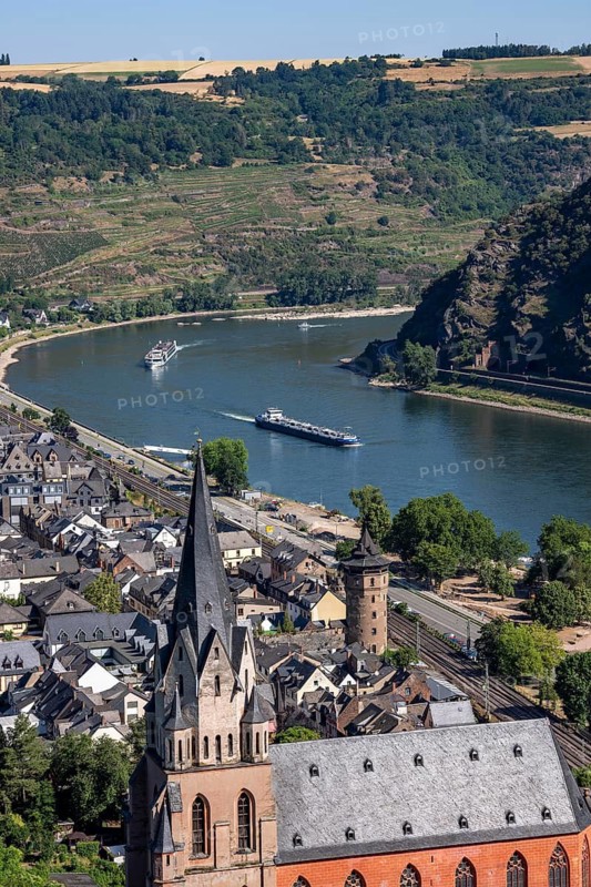 View over Oberwesel, left side of the Rhine in the Upper Middle Rhine Valley, Church of Our Dear Lady, Rhineland-Palatinate, Germany