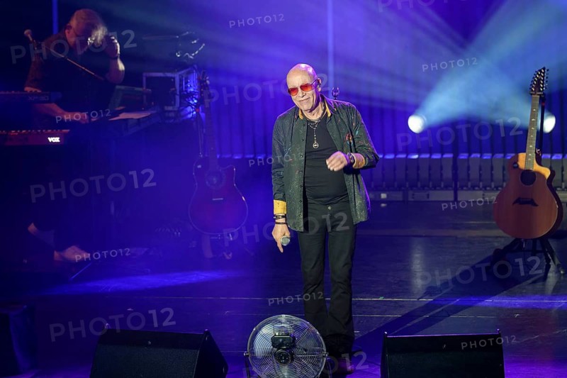 Toni Krahl and the Kinx from Prenzlauer Berg live on The same was the tour in Berlin's Friedrichstadtpalast on 12.01.2026