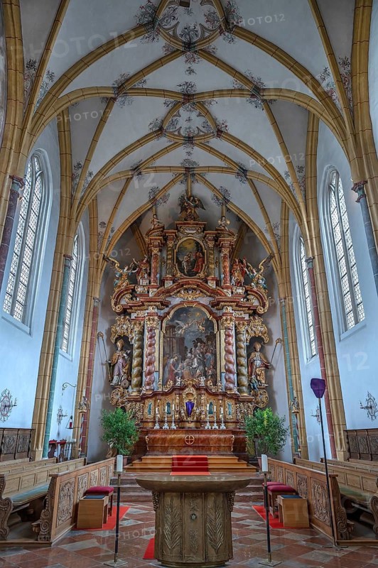 Baroque high altar, around 1676, church of the Assumption of Mary, late Gothic hall church, Erlach district of Simbach am Inn, Lower Bavaria, Germany