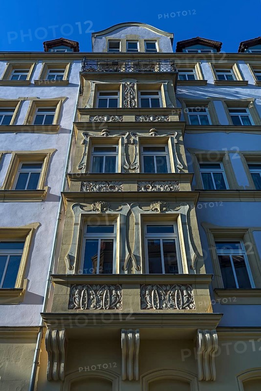 Bay window of an apartment building built around 1900 in Art Nouveau, Nuremberg, Middle Franconia, Bavaria, Germany