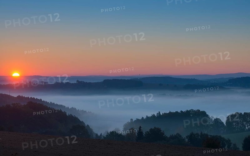 Germany, Greiz, Thuringia, Thuringia, Autumn, Cultivated Landscape, Haze, Autumn, Cultural Landscape, Landscape, Fog, Sunrise, Vogtland