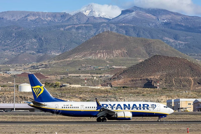 A Ryanair Boeing 737-8-200 MAX aircraft with the license plate EI-HAT at Tenerife airport, Spain